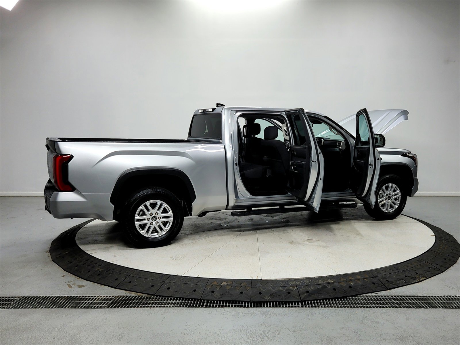 Used 2022 Toyota Tundra SR5 image 15