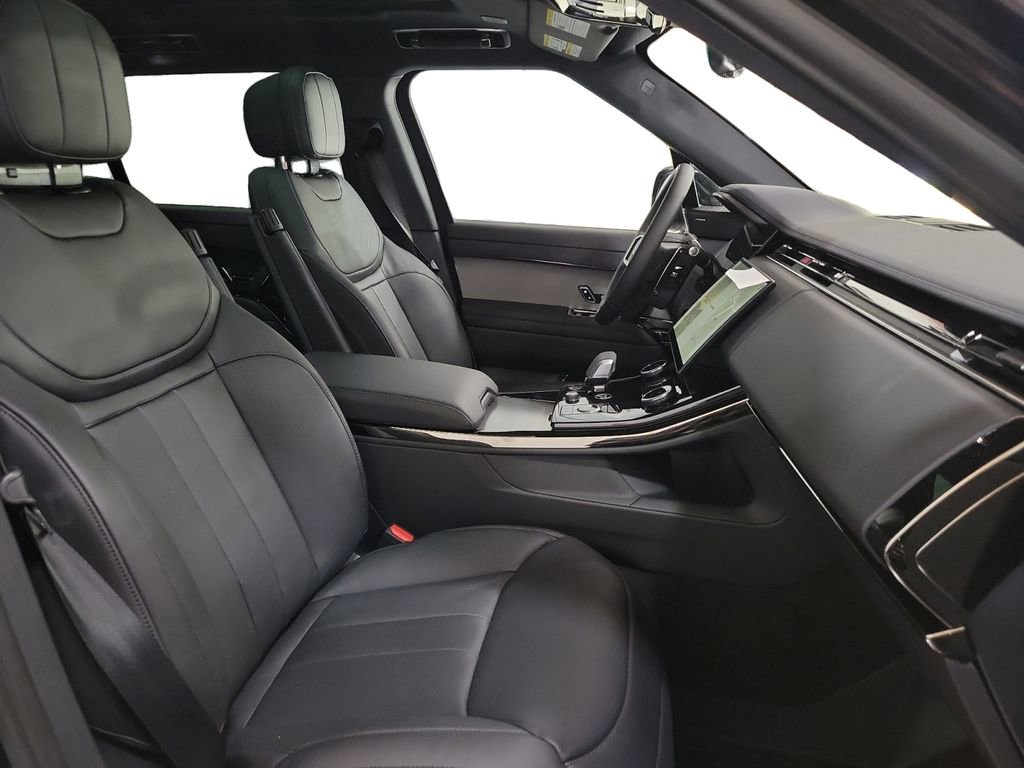 Used 2023 Land Rover Range Rover Sport SE Dynamic image 31