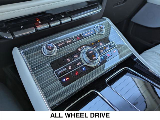 Used 2023 Lincoln Aviator Black Label w/ Class IV Trailer Tow Package image 21