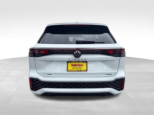 New 2026 Volkswagen Tiguan SEL R-Line AWD/4WD image 6