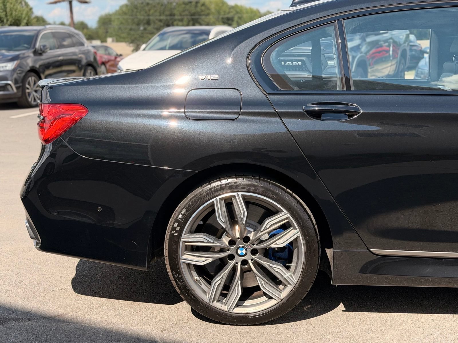 Used 2018 BMW M760i xDrive AWD/4WD image 50