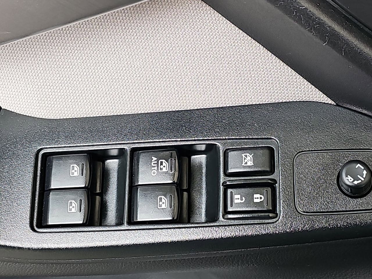 Used 2015 Subaru Forester 2.5i AWD/4WD image 33