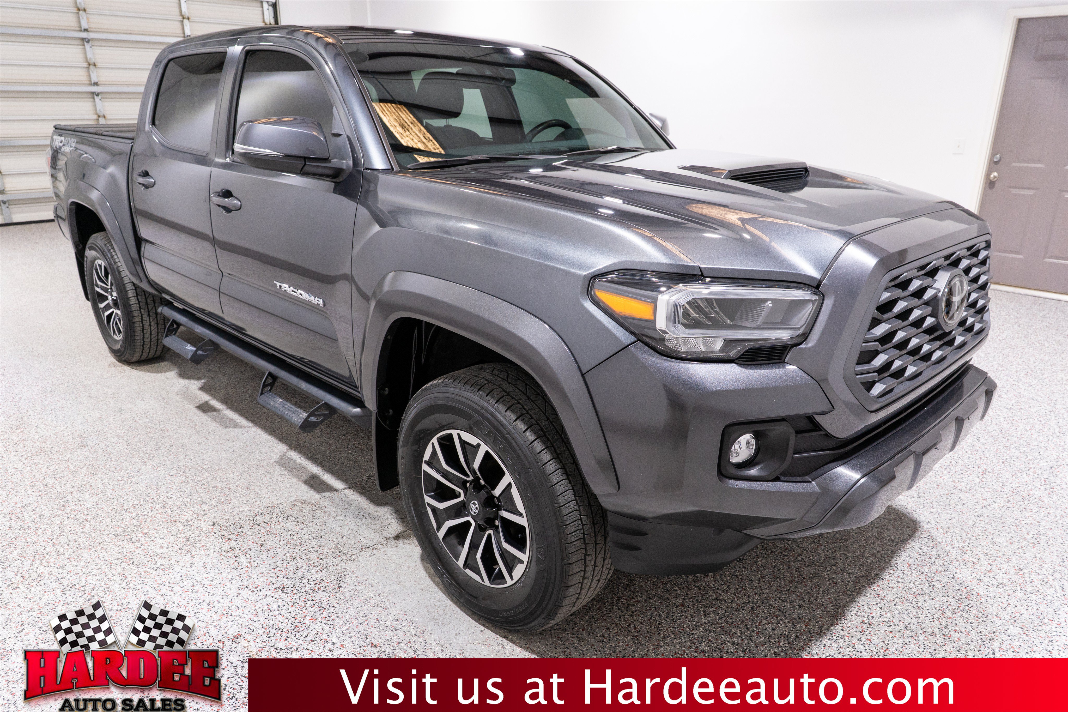 Used 2023 Toyota Tacoma TRD Sport AWD/4WD image 6
