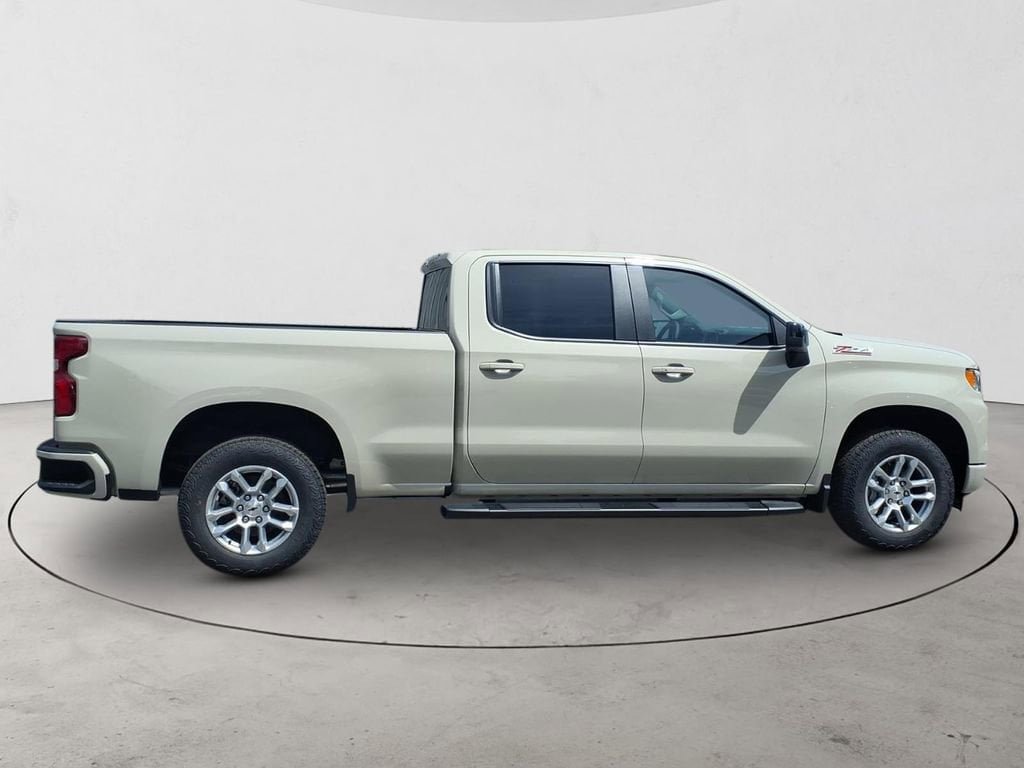 New 2026 Chevrolet Silverado 1500 RST w/ Z71 Off-Road Package AWD/4WD image 4