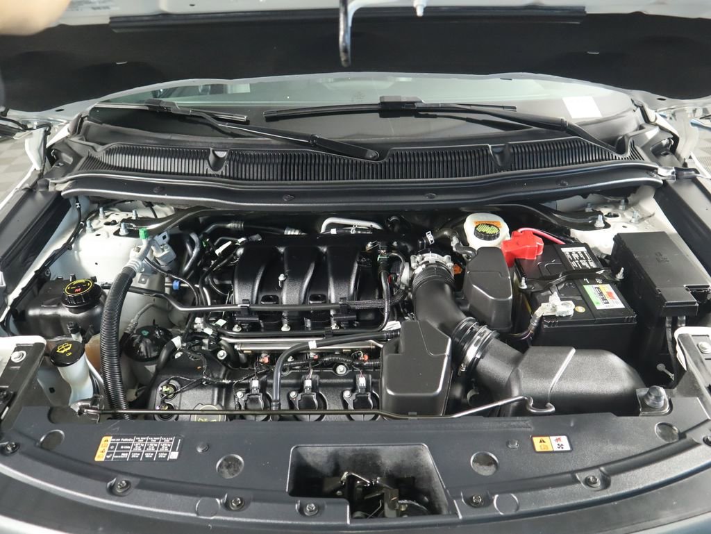 Used 2019 Ford Explorer XLT w/ Equipment Group 202A image 29