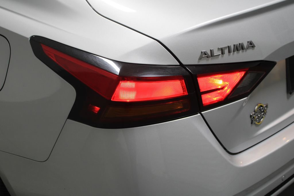 Used 2024 Nissan Altima 2.5 SV image 48