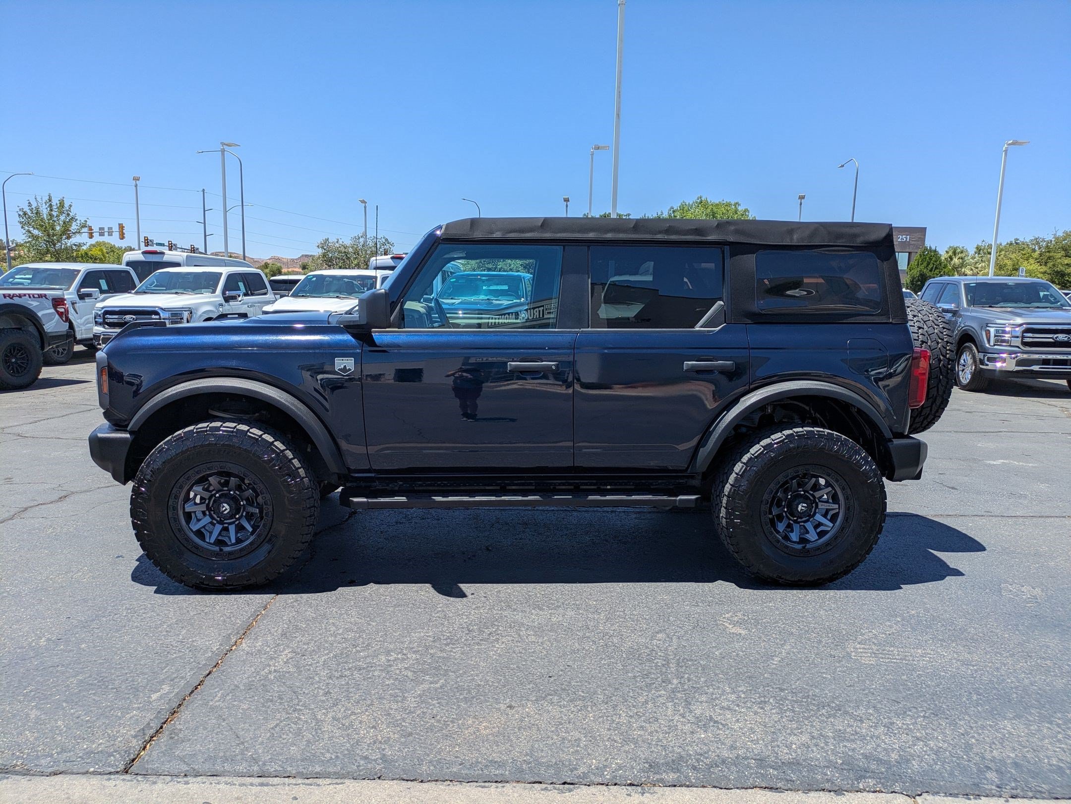 Used 2021 Ford Bronco Big Bend AWD/4WD image 9