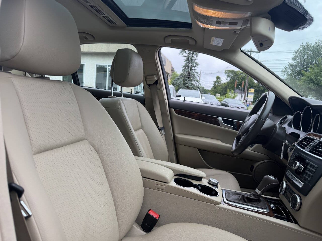 Used 2012 Mercedes-Benz C 300 4MATIC Sedan image 25