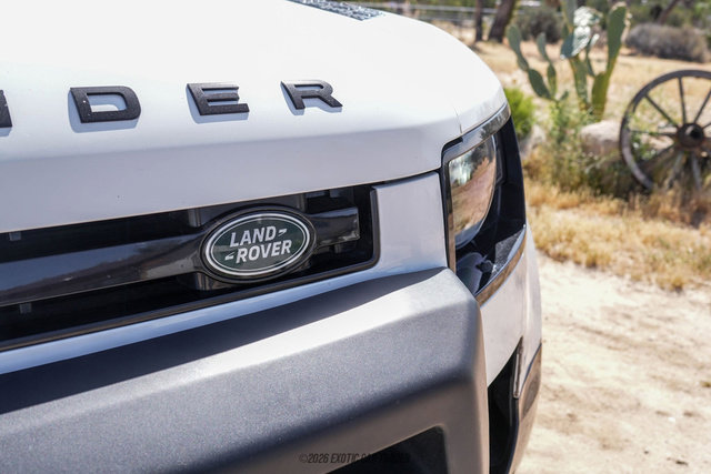 Used 2023 Land Rover Defender 90 X-Dynamic SE image 97