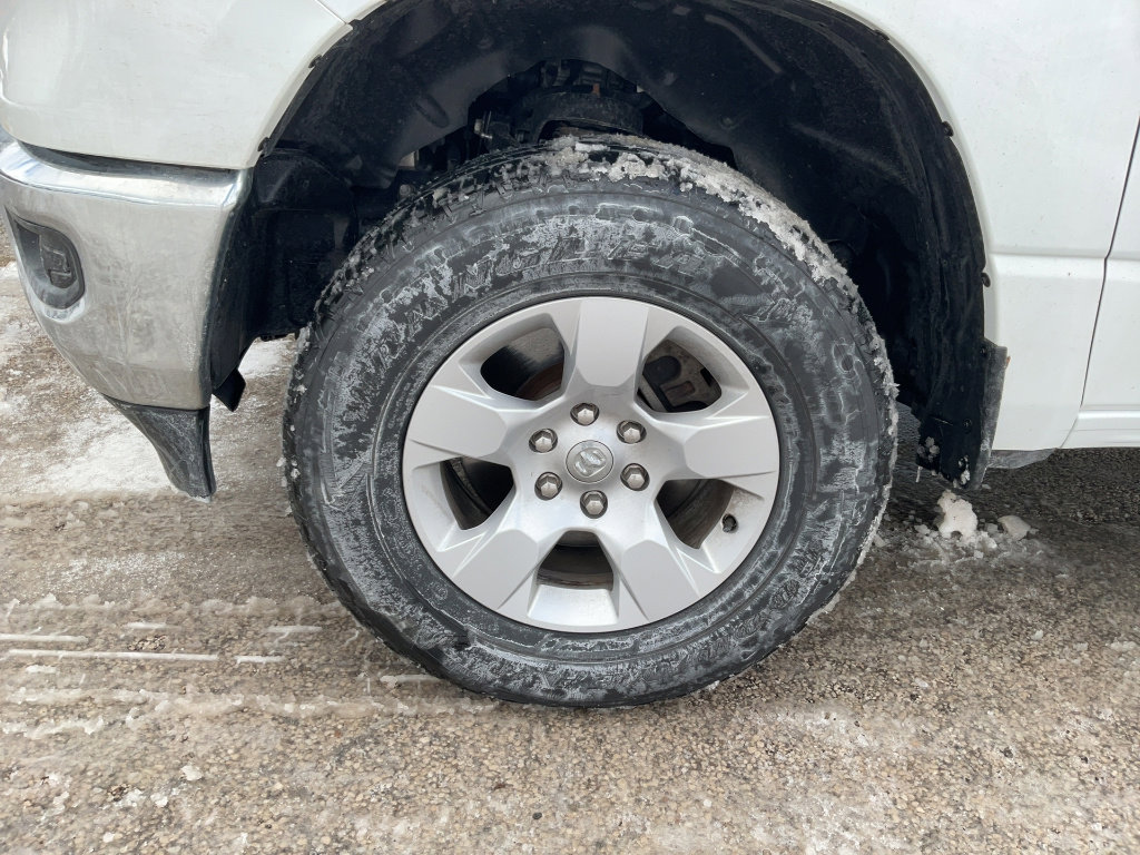 Used 2024 RAM 1500 Big Horn AWD/4WD image 13