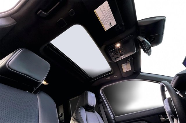 Used 2024 Toyota Tacoma Limited image 25