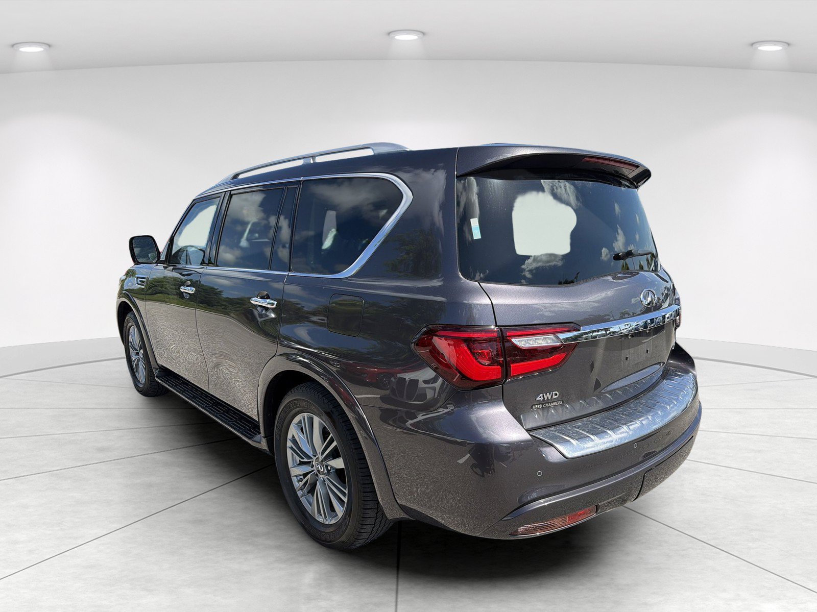 Used 2022 INFINITI QX80 Luxe w/ Cargo Package AWD/4WD image 6