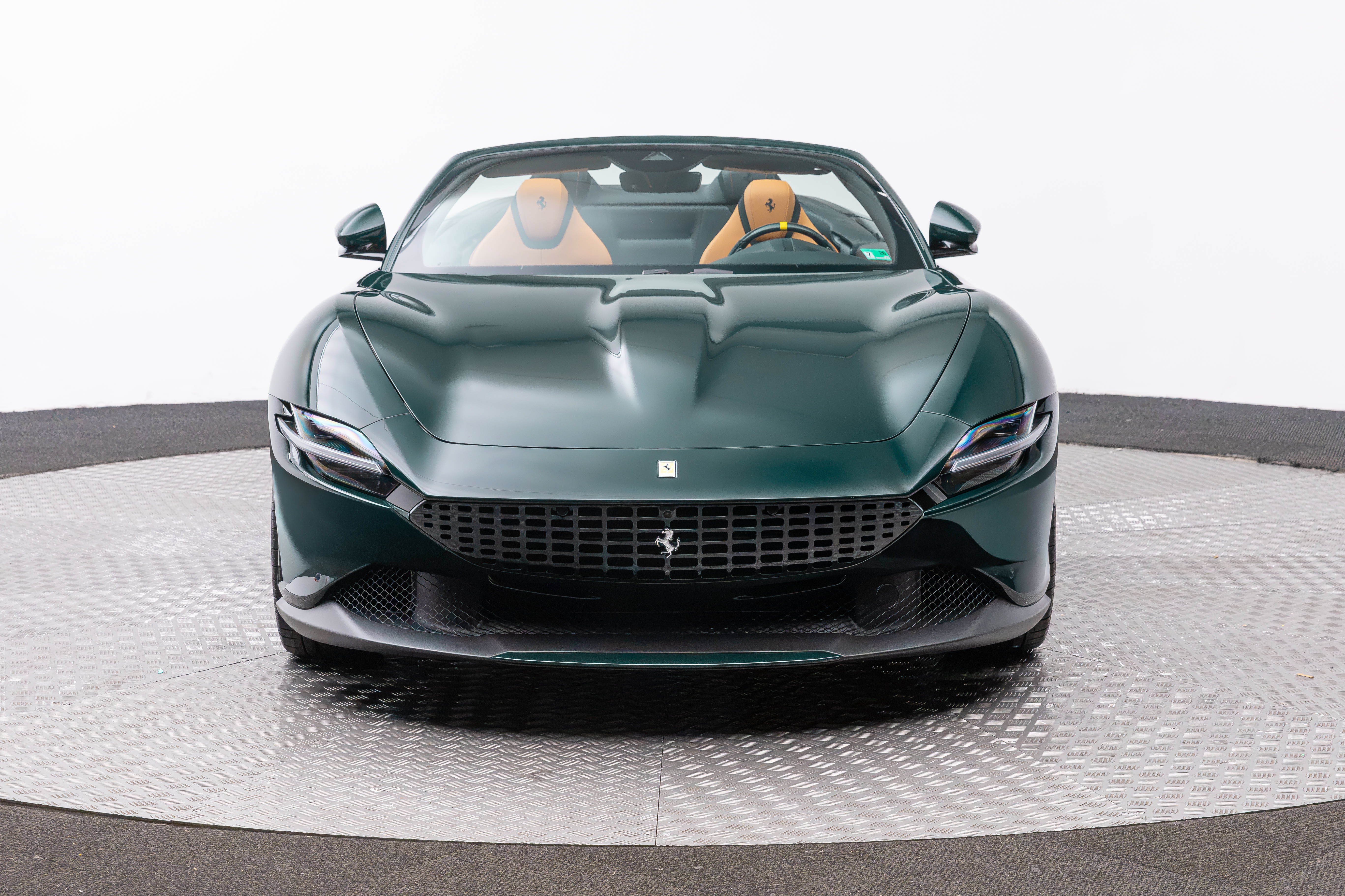 Certified 2025 Ferrari Roma Spider RWD image 10