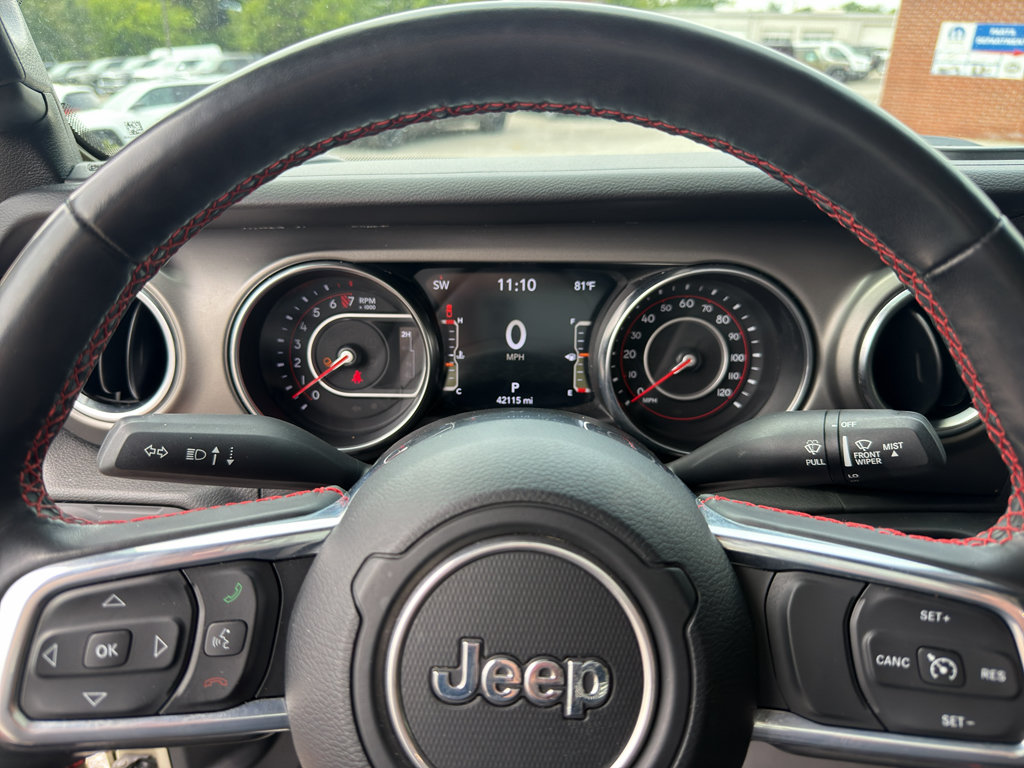 Used 2022 Jeep Gladiator Rubicon w/ LED Lighting Group AWD/4WD image 17