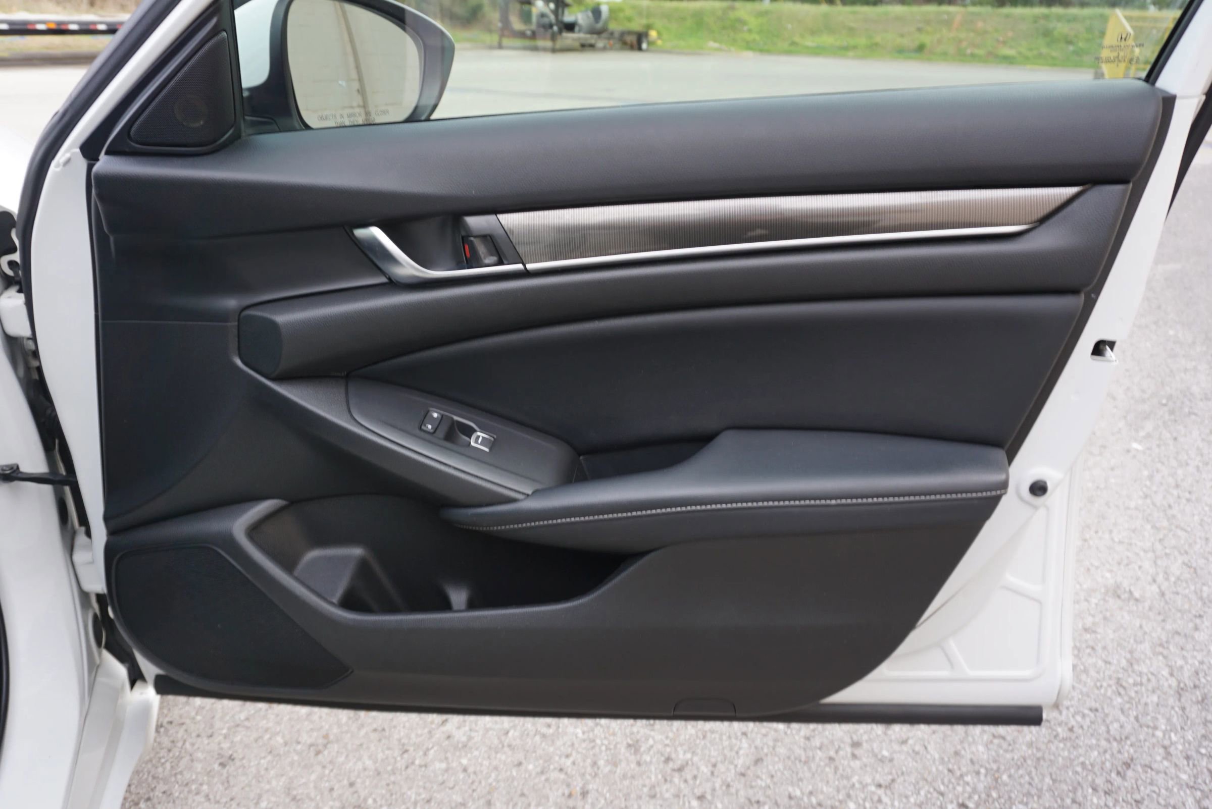 Used 2018 Honda Accord Sport image 15