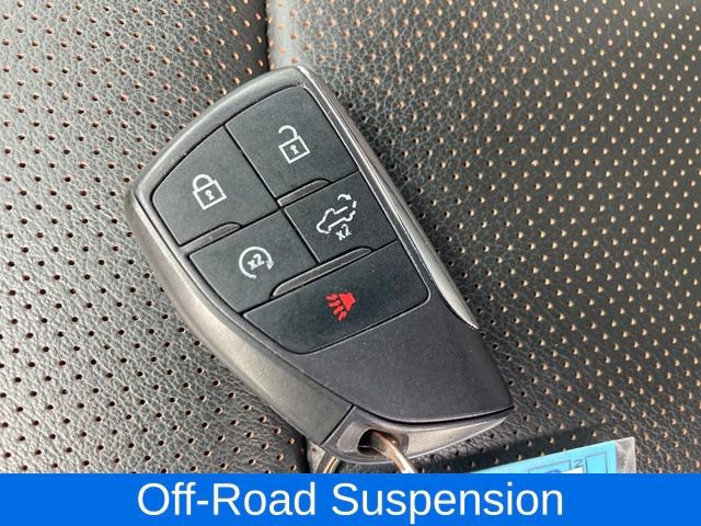 Certified 2024 Chevrolet Silverado 1500 High Country w/ Midnight Edition image 26