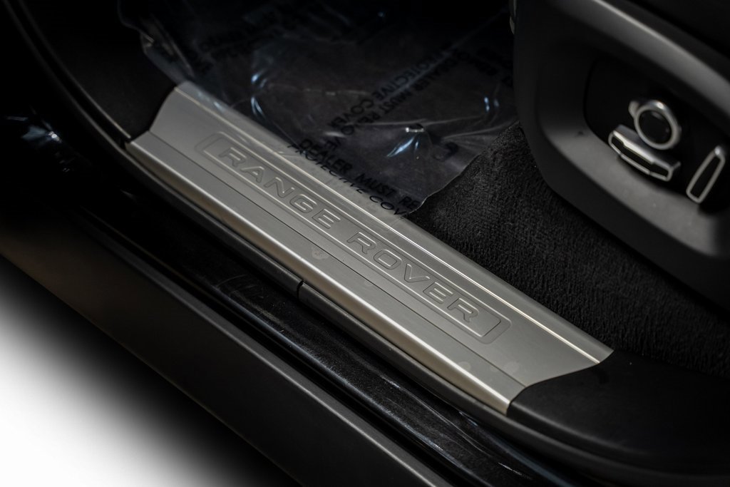Used 2016 Land Rover Range Rover Sport SVR image 71