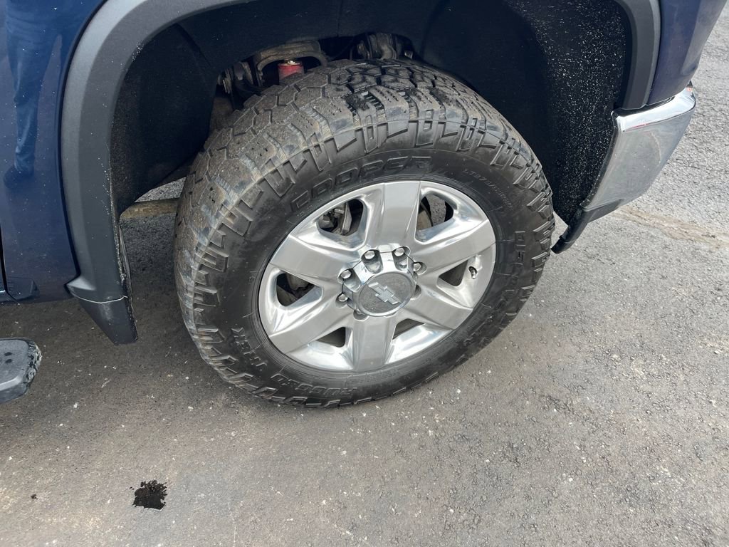 Used 2020 Chevrolet Silverado 2500 LTZ w/ Technology Package image 34