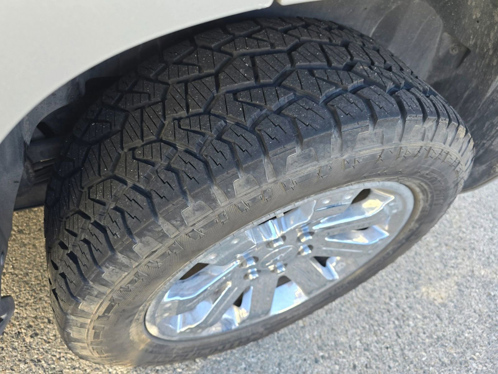 Used 2010 Chevrolet Tahoe LS image 28