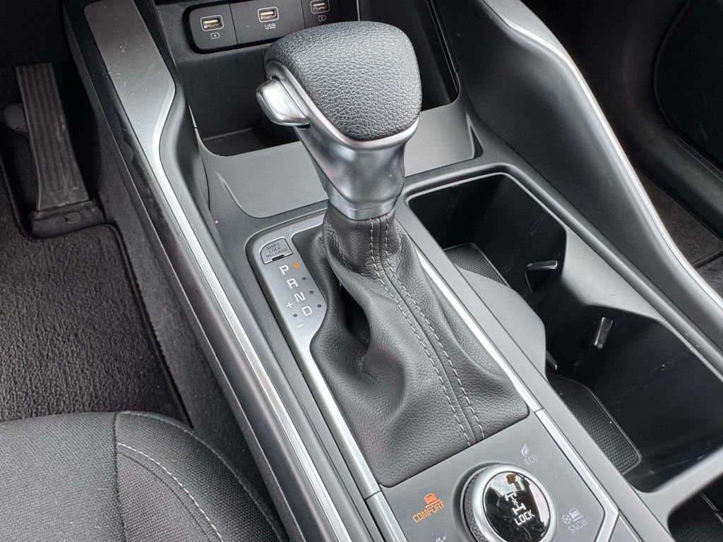Certified 2023 Kia Sorento LX AWD/4WD image 33