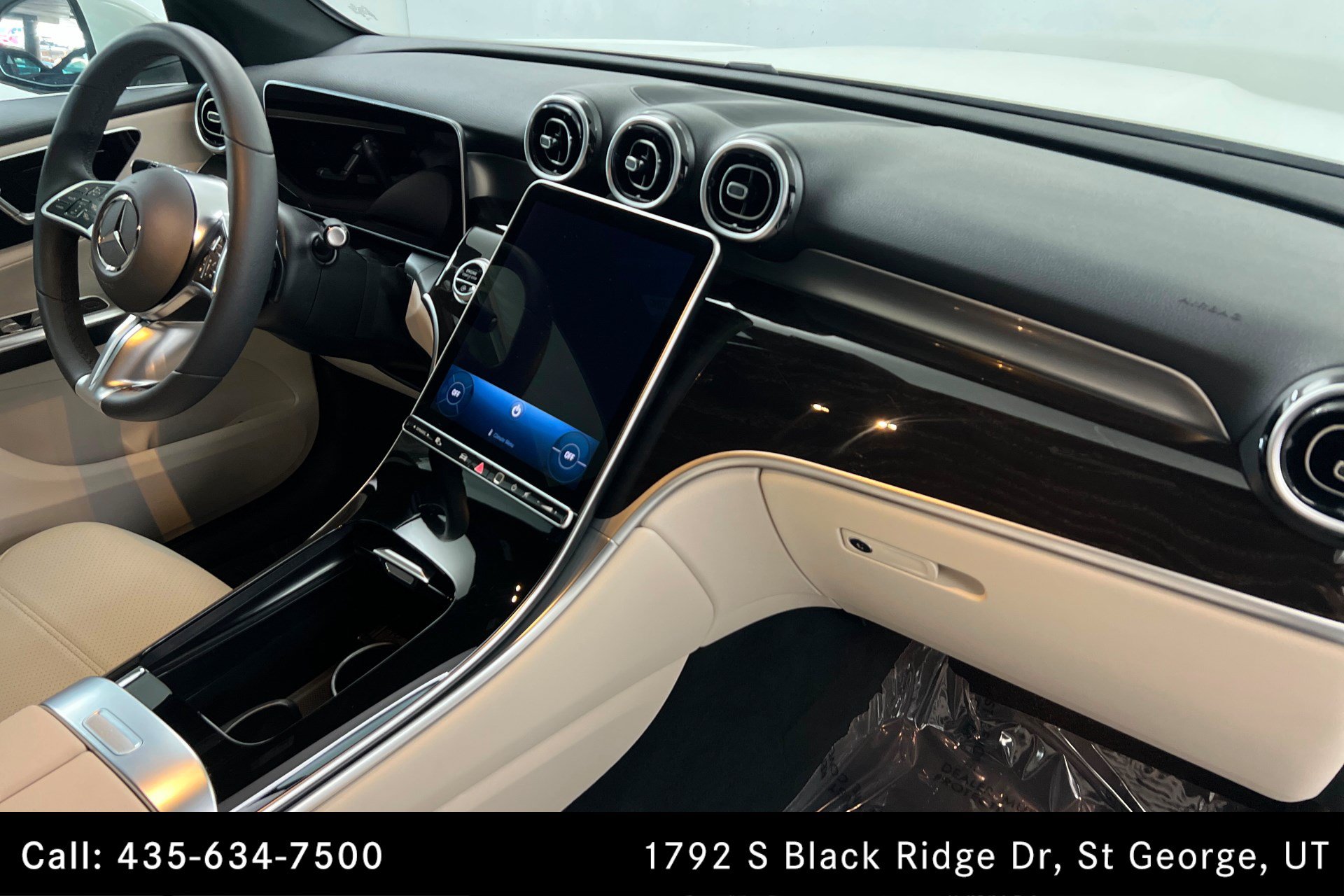Certified 2025 Mercedes-Benz GLC 300 4MATIC image 22