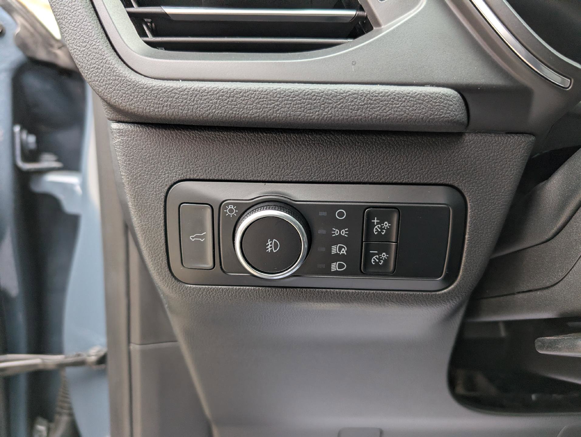 Used 2024 Ford Escape Platinum image 20