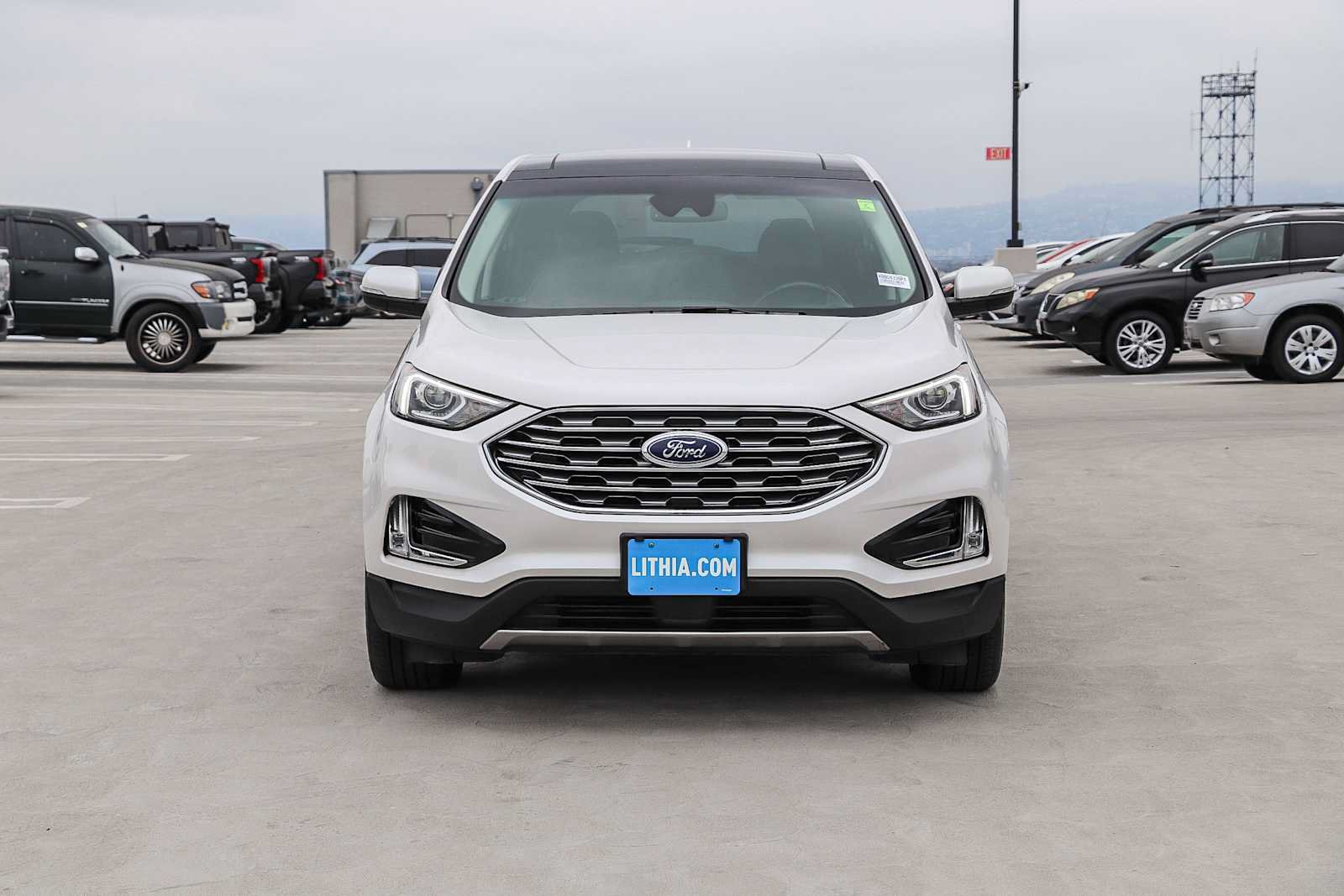 Used 2019 Ford Edge SEL w/ Equipment Group 201A FWD image 2