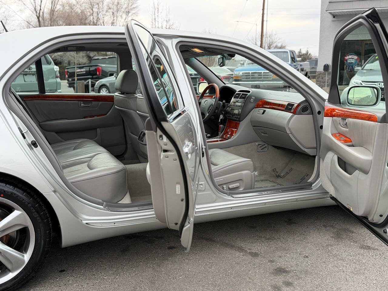 Used 2003 Lexus LS 430 image 82