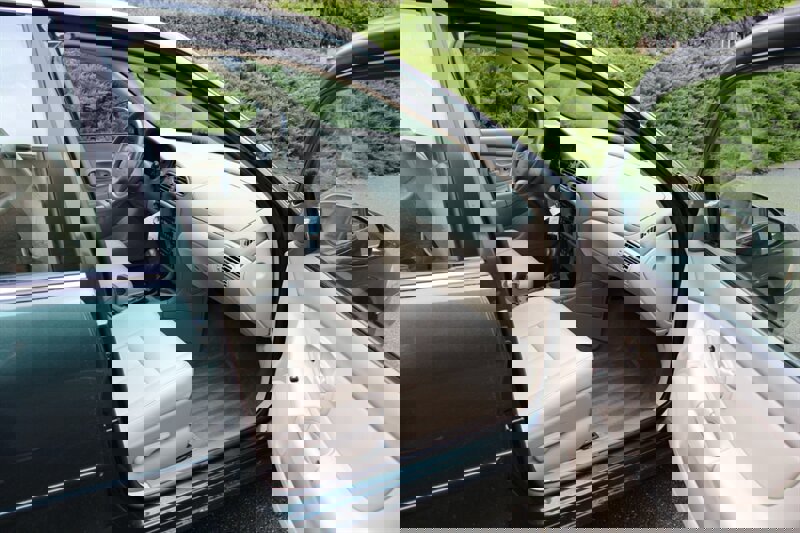 Used 1998 Oldsmobile Intrigue GL image 13