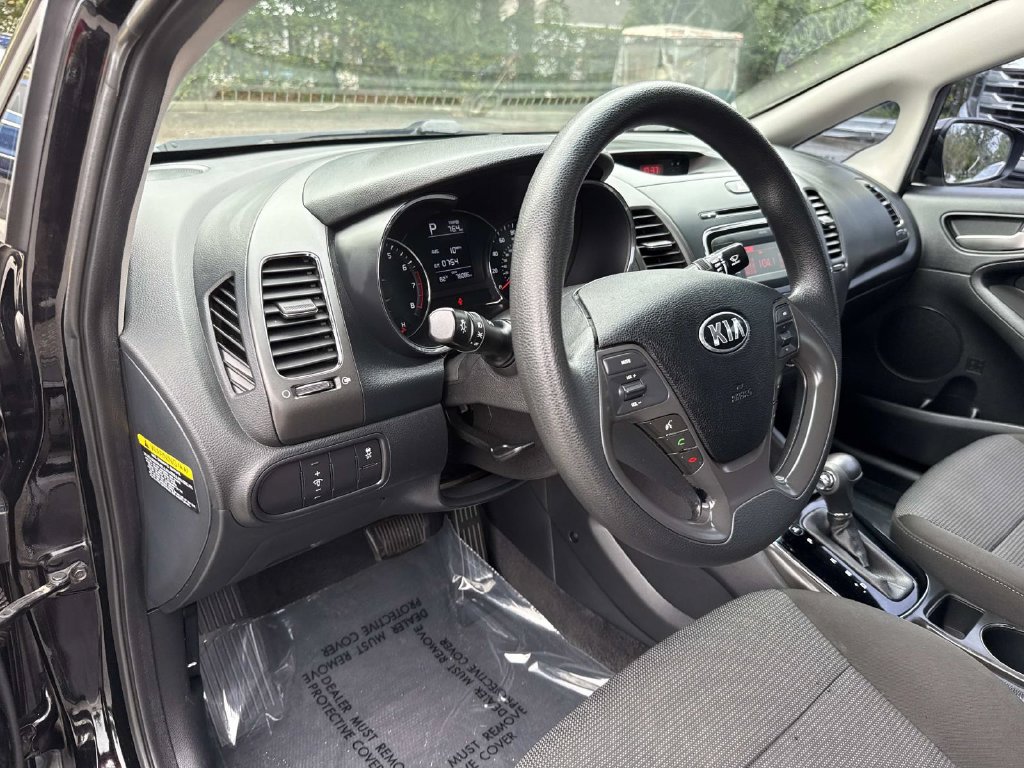 Used 2017 Kia Forte LX FWD image 22