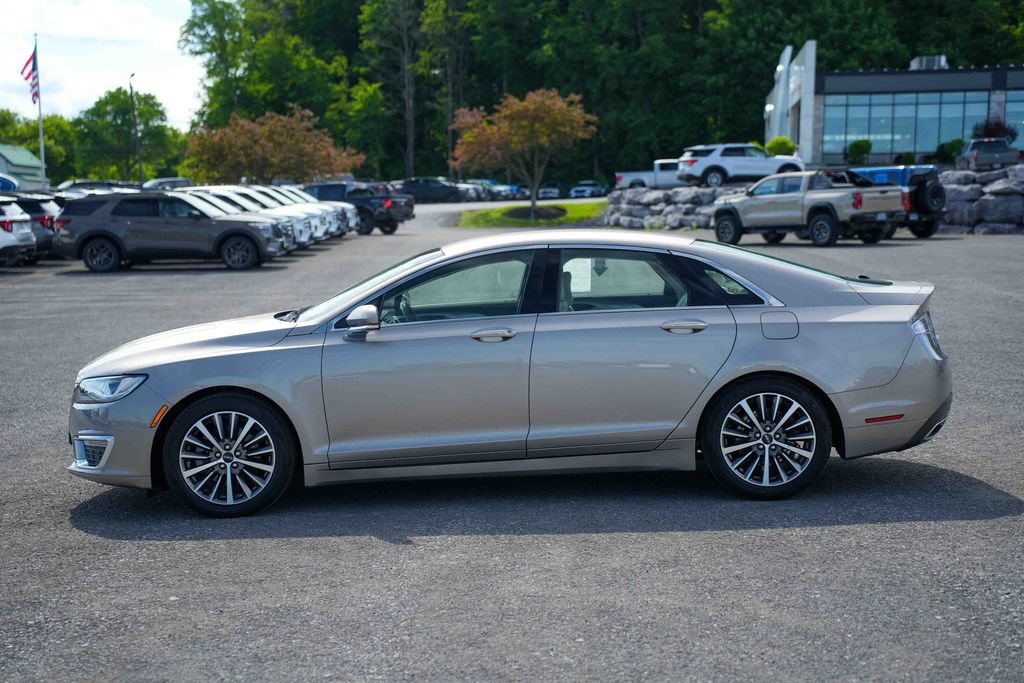 Used 2020 Lincoln MKZ FWD image 8