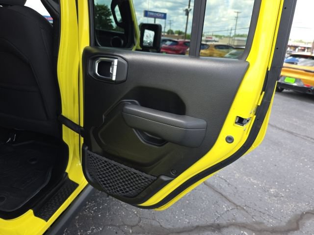 Used 2023 Jeep Gladiator Sport AWD/4WD image 48