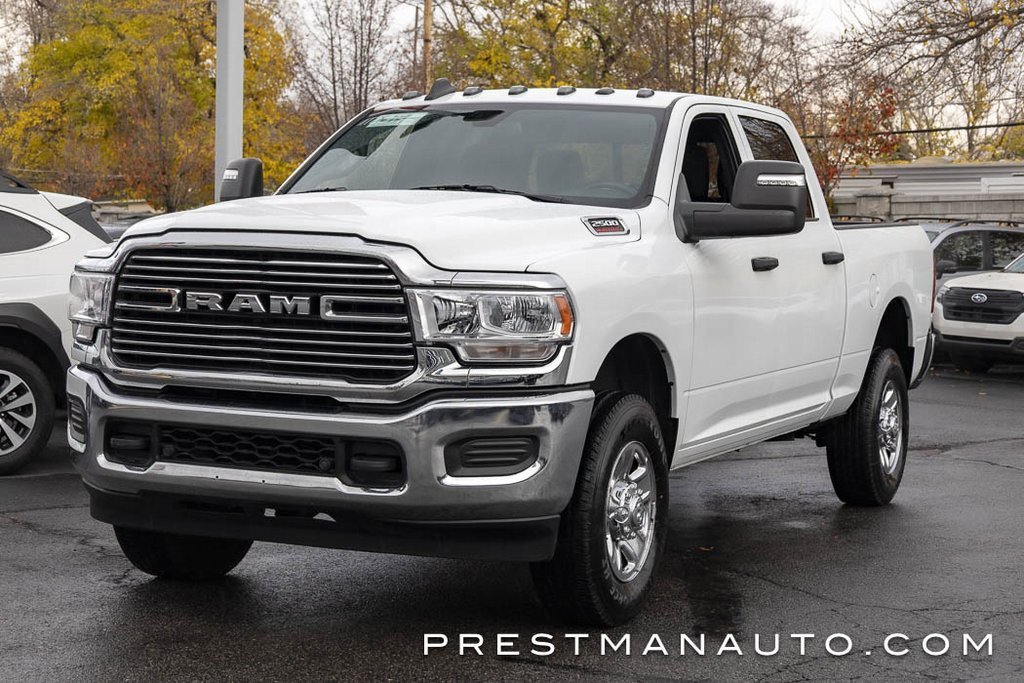 Used 2024 RAM 2500 Tradesman w/ Chrome Appearance Group image 13