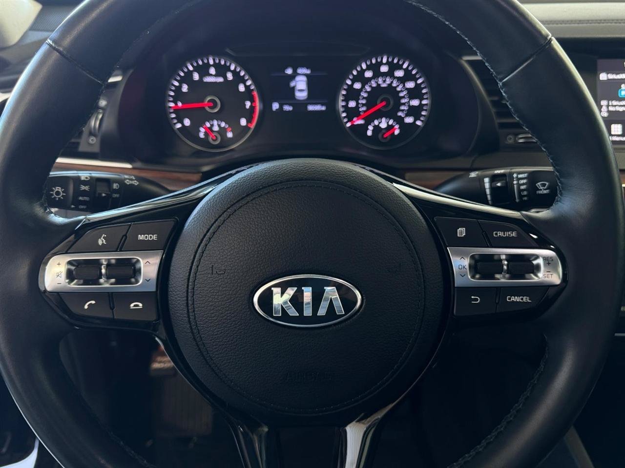 Used 2019 Kia Cadenza Premium FWD image 22