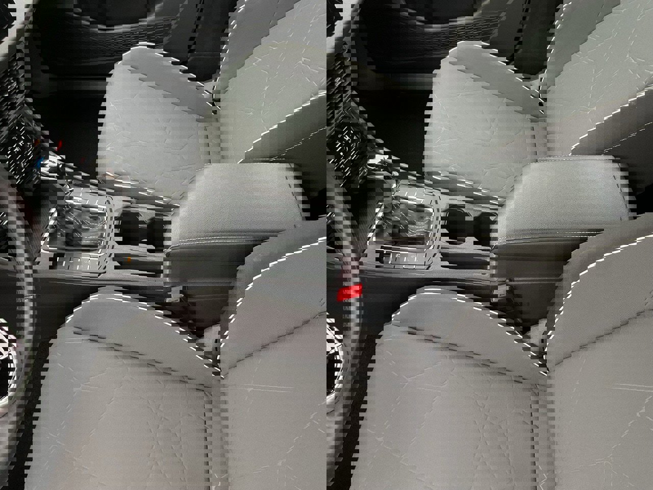 Used 2025 Volkswagen Jetta Sport image 33