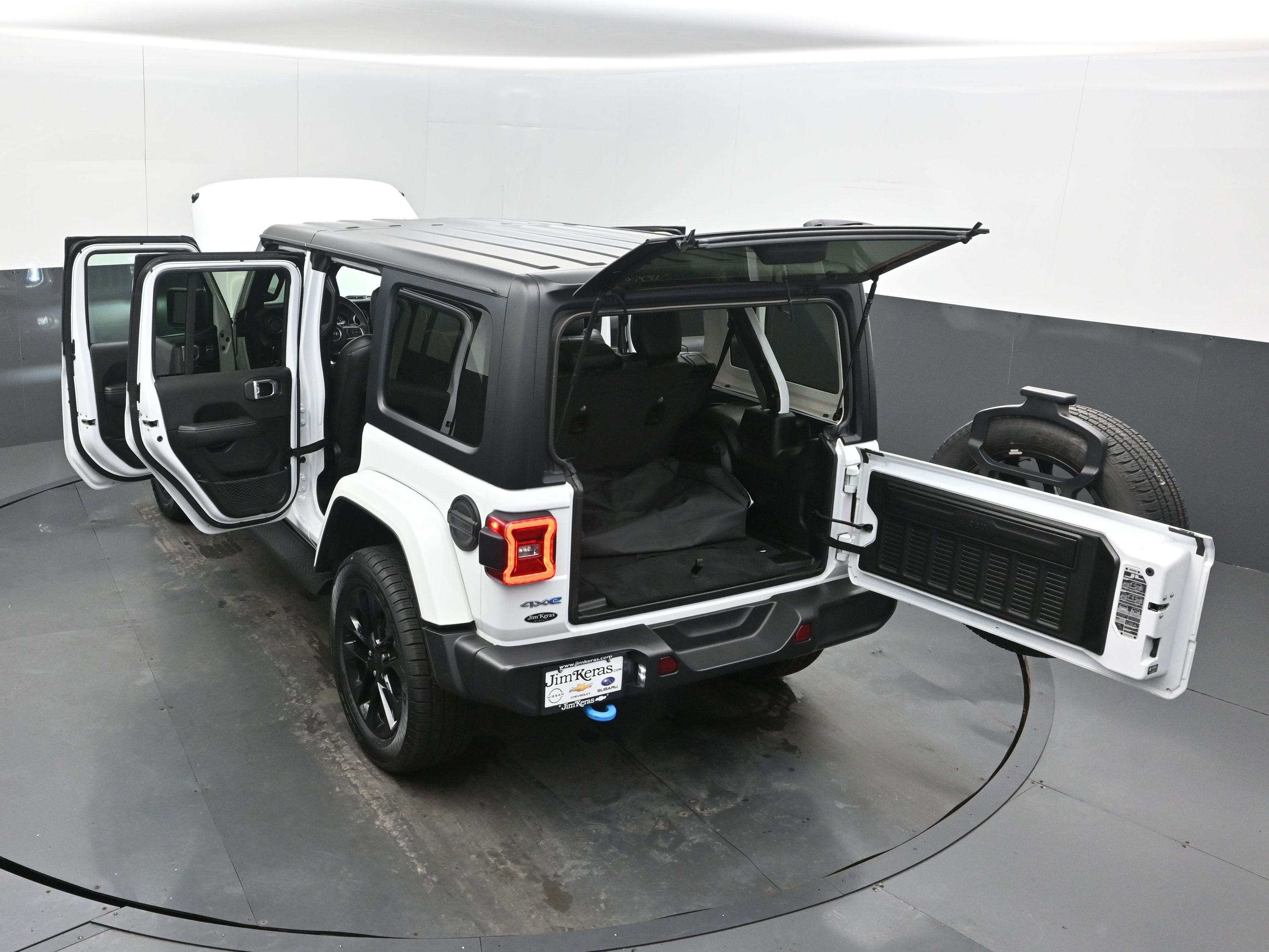 Used 2023 Jeep Wrangler Sahara image 44