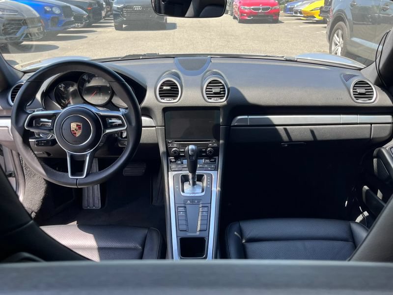 Used 2017 Porsche 718 Cayman RWD image 21