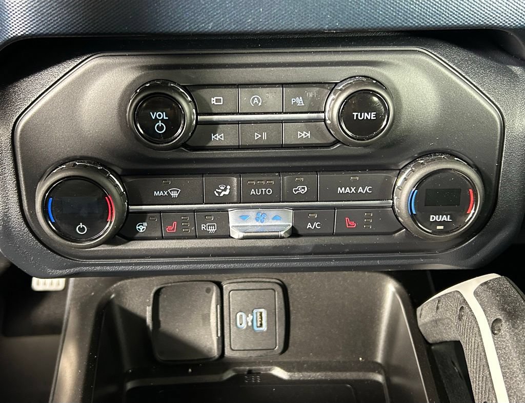 Used 2021 Ford Bronco First Edition AWD/4WD image 19