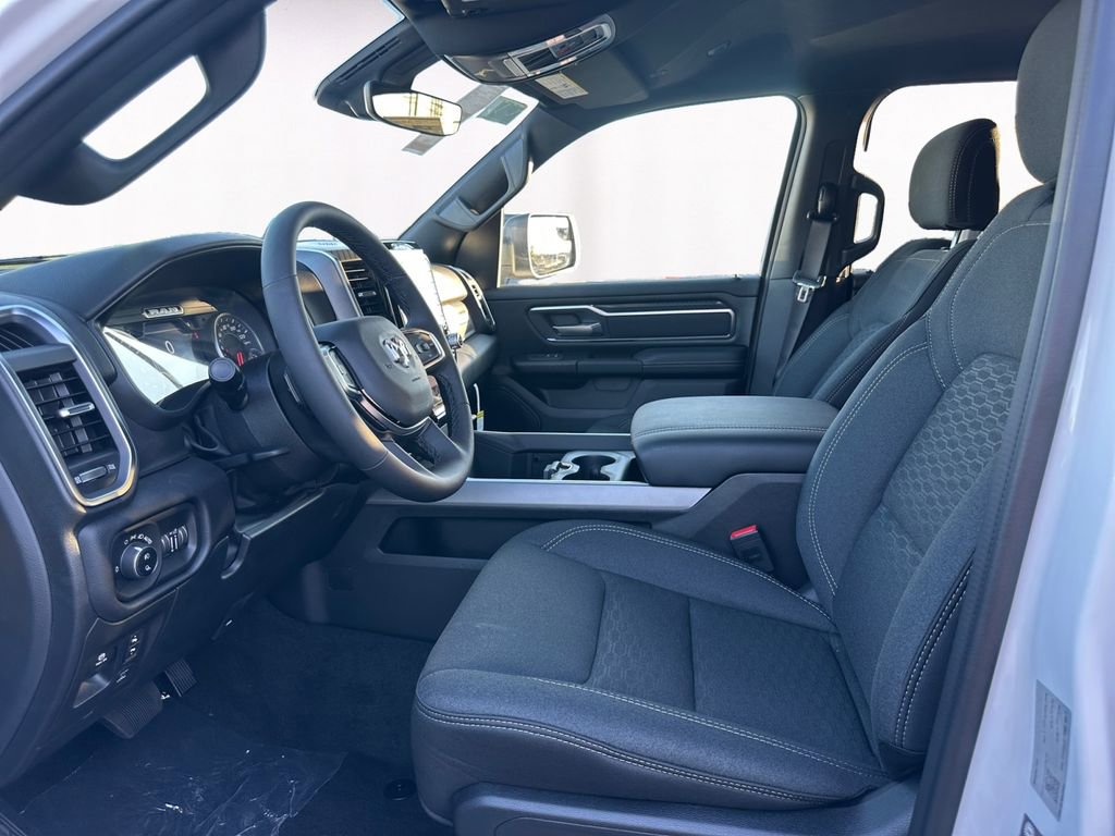 New 2026 RAM 1500 4x4 Crew Cab image 9