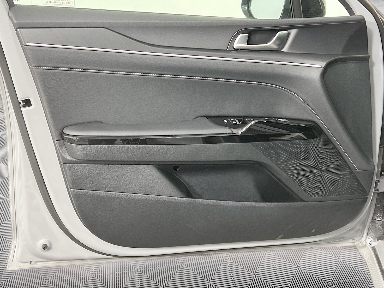 New 2025 Kia K5 GT-Line FWD image 20