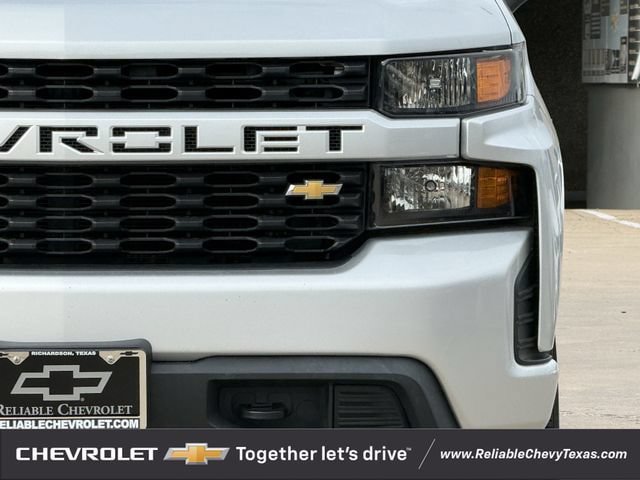 Used 2020 Chevrolet Silverado 1500 Custom w/ Custom Value Package AWD/4WD image 4
