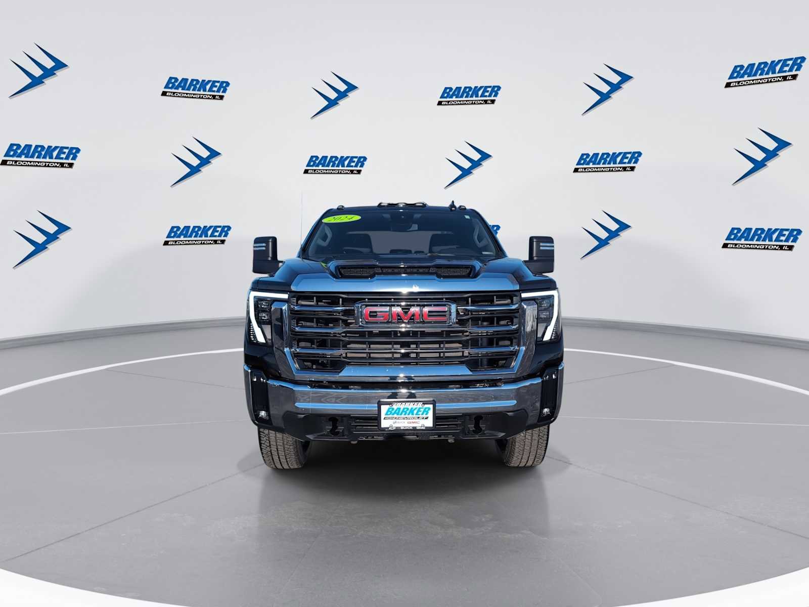 Used 2024 GMC Sierra 2500 SLE w/ SLE Value Package; image 3