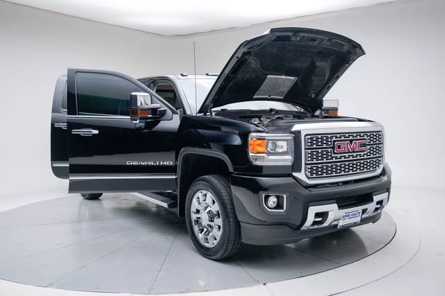 Used 2019 GMC Sierra 2500 Denali w/ Duramax Plus Package image 15