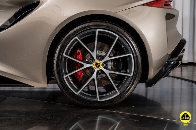 New 2025 Lotus Emira image 9