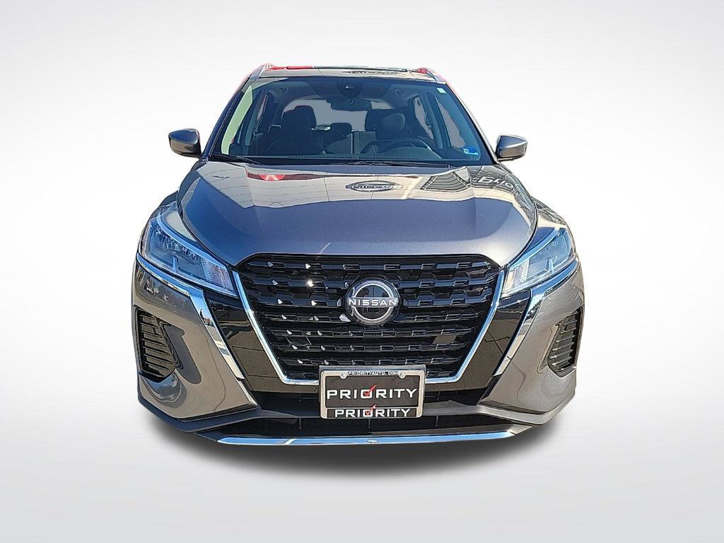 Used 2023 Nissan Kicks SV FWD image 7