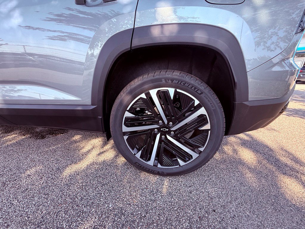 New 2027 Chevrolet Equinox RS w/ Safety and Technology Package AWD/4WD image 32