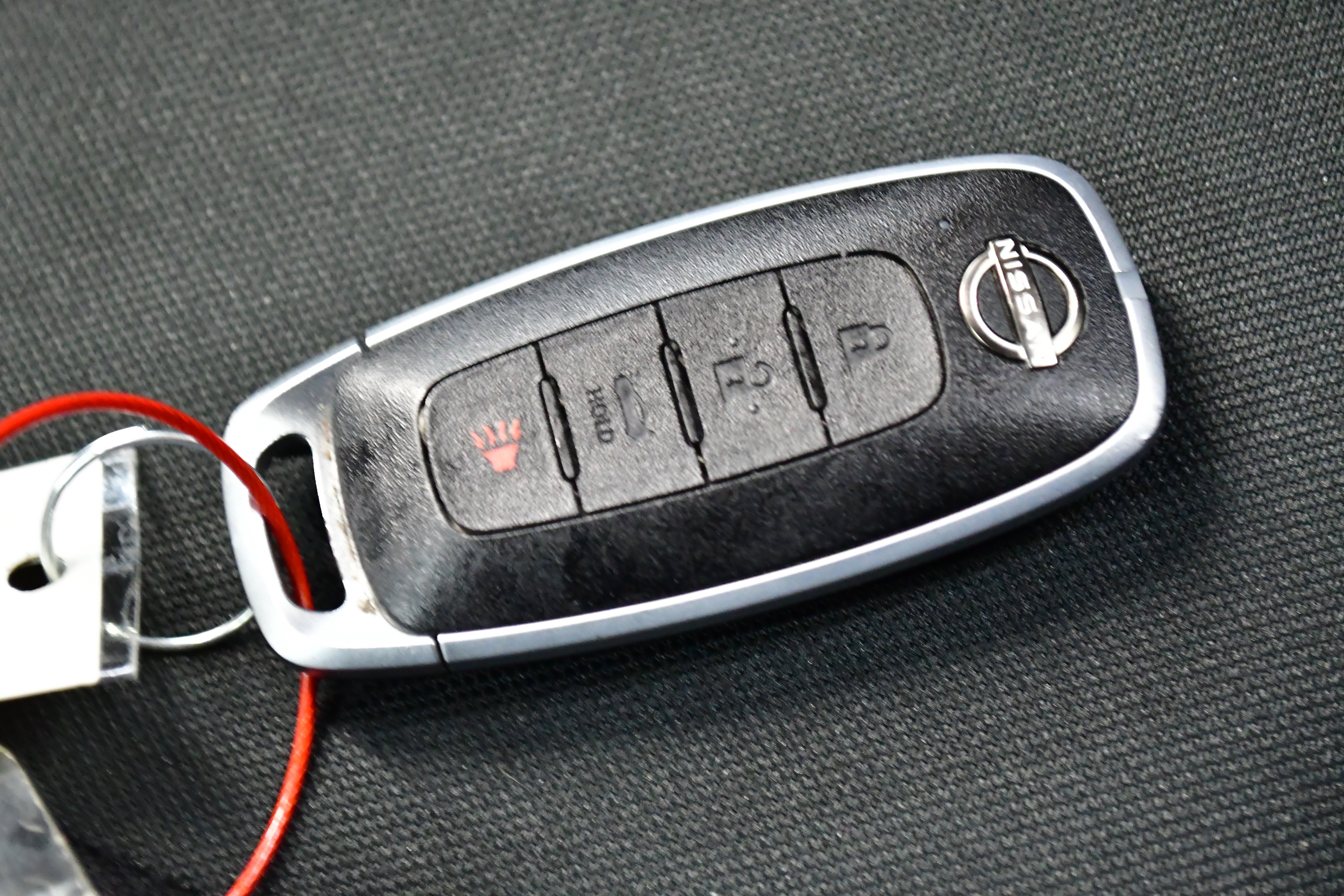 Used 2025 Nissan Versa SV FWD image 30
