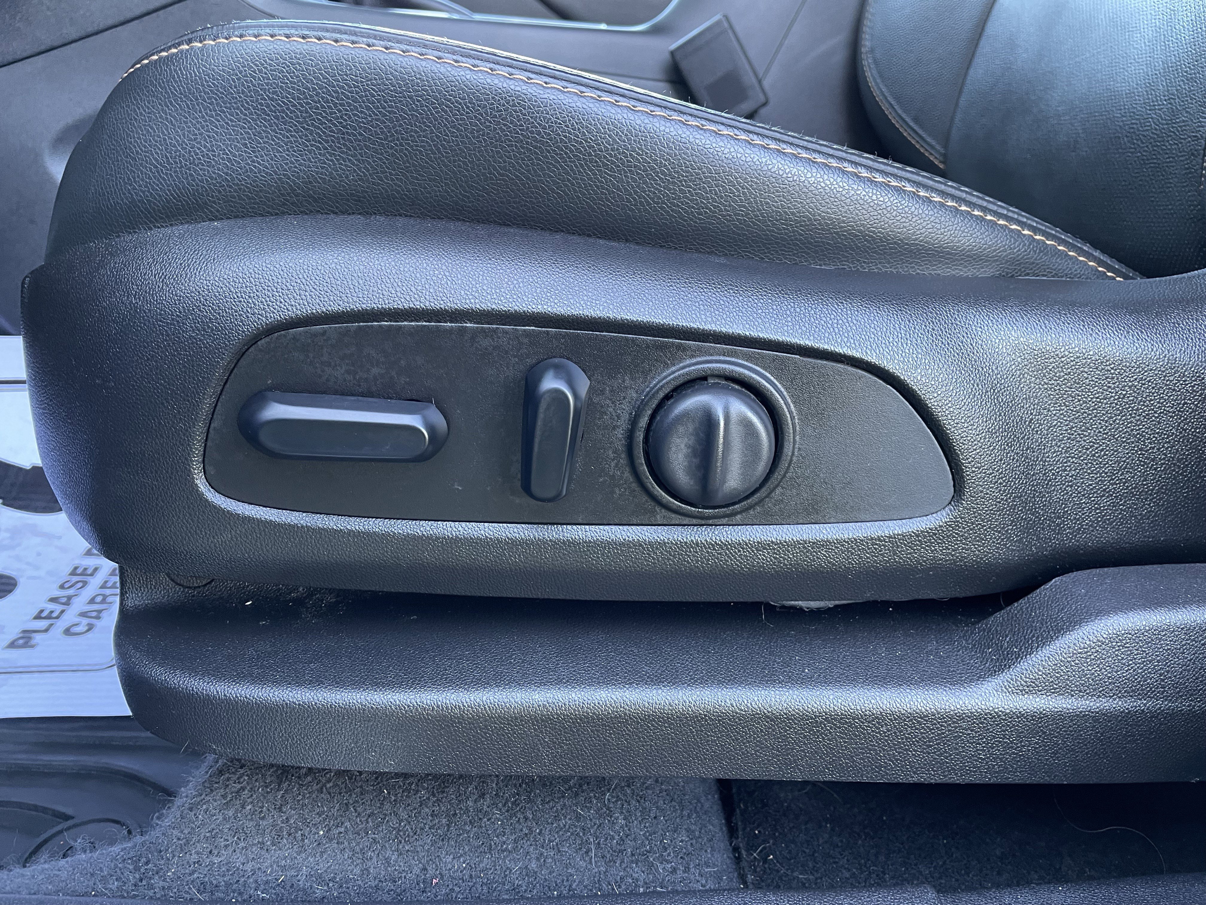 Used 2019 Chevrolet Equinox Premier image 17