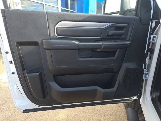 Used 2025 RAM 3500 Tradesman image 8