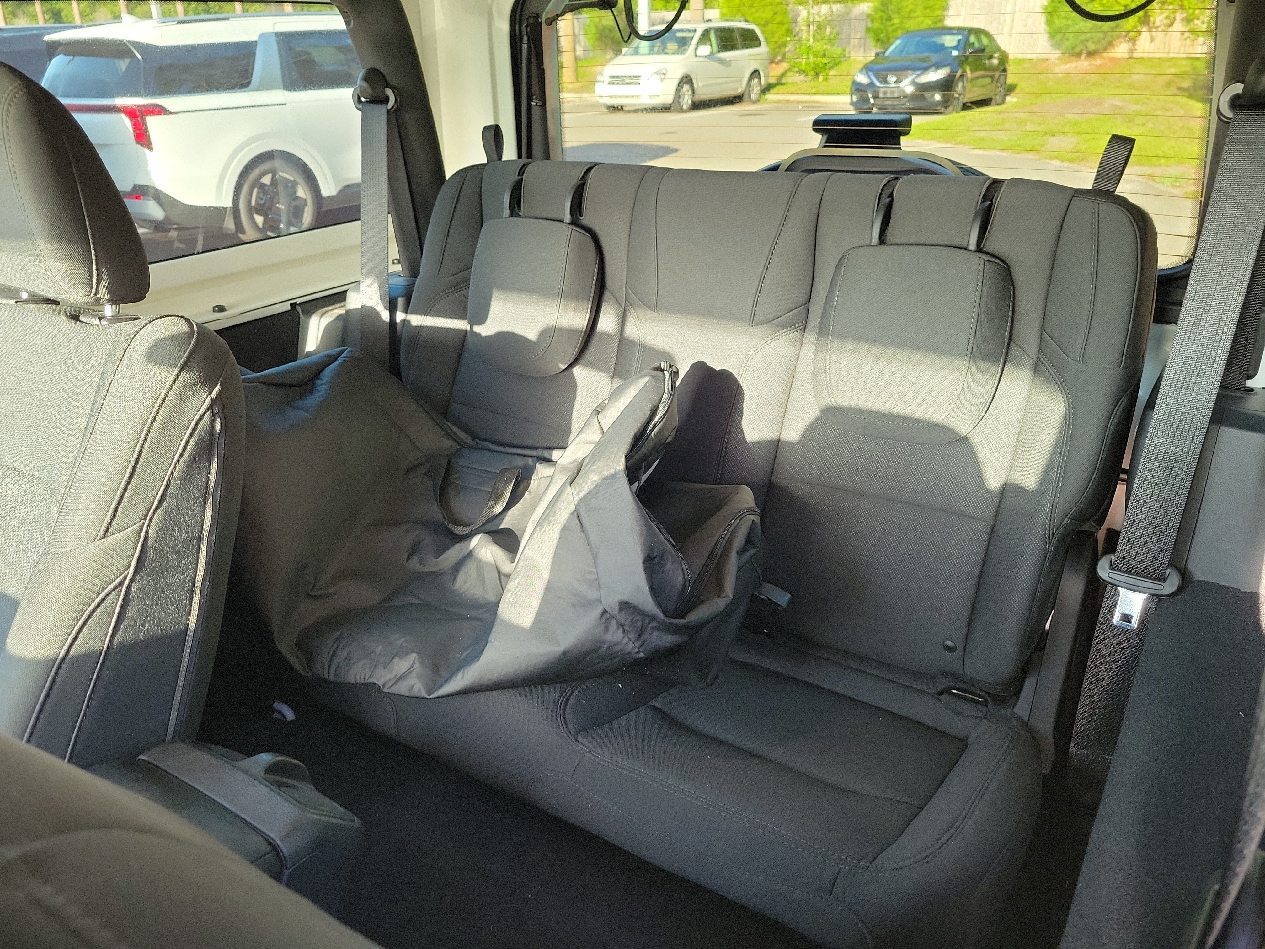 Used 2020 Jeep Wrangler Sport AWD/4WD image 10